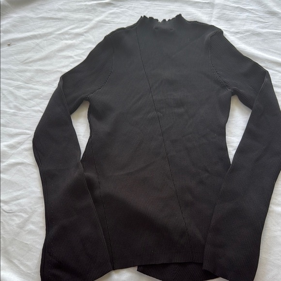 VICI Black Ribbed Long Sleeve Top with flare sleeves - Picture 4 of 4